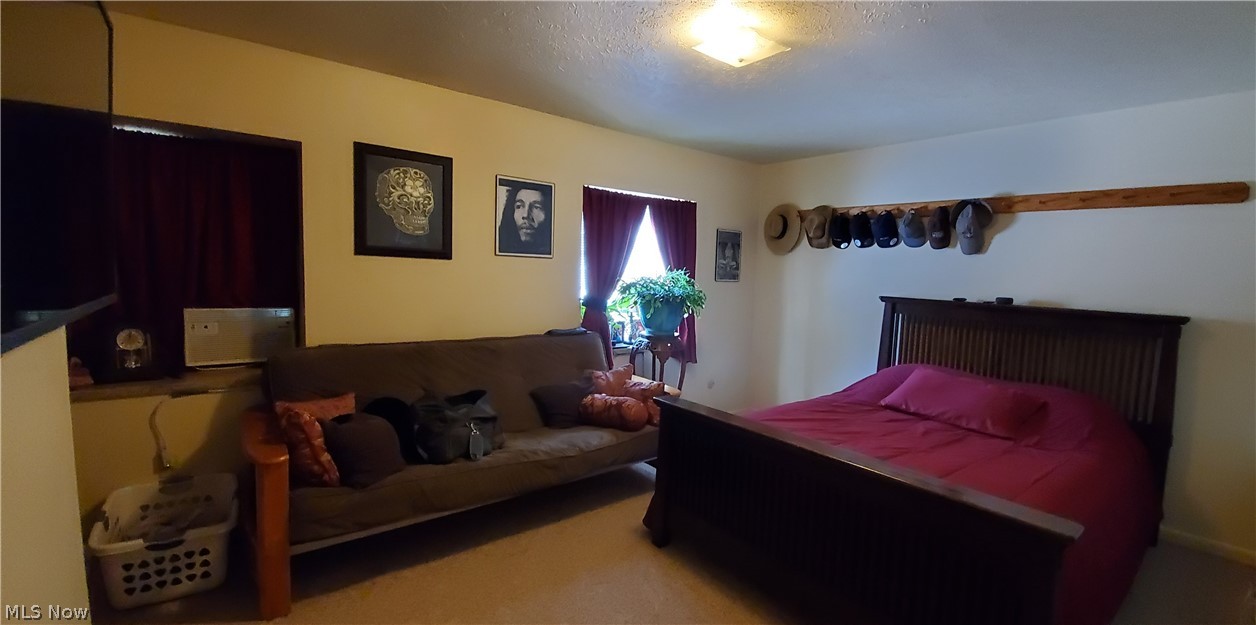999 Renninger Road, Unit 19 New Franklin, OH 44319 - Photo 7 of 12 Master bedroom