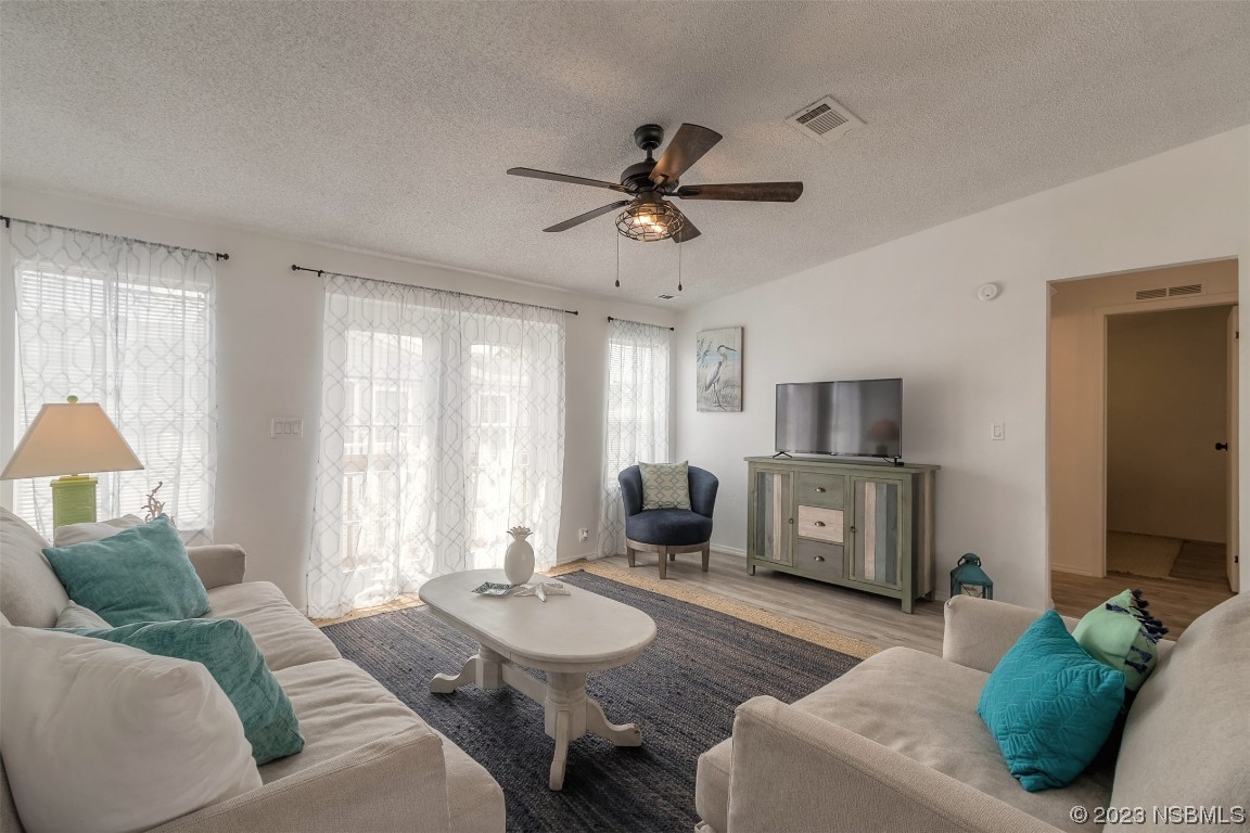 4389 Maple Avenue Edgewater, FL 32141 - Photo 12 of 58