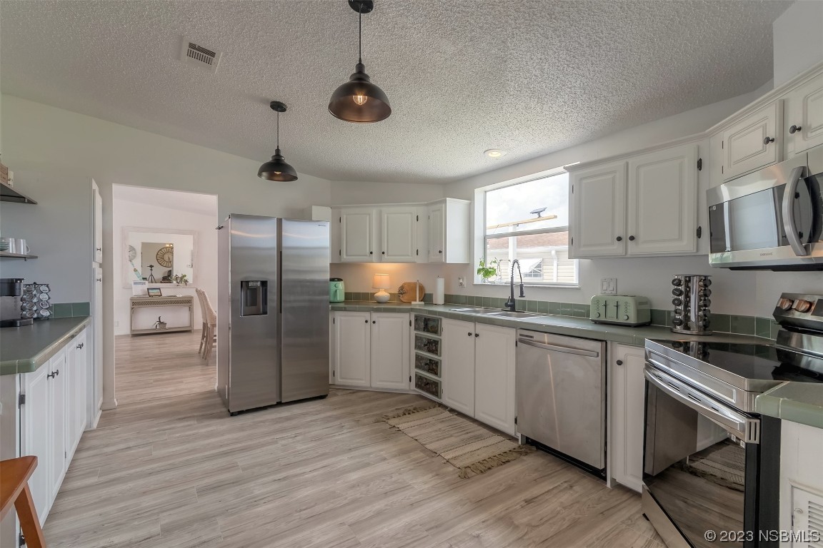 4389 Maple Avenue Edgewater, FL 32141 - Photo 16 of 58