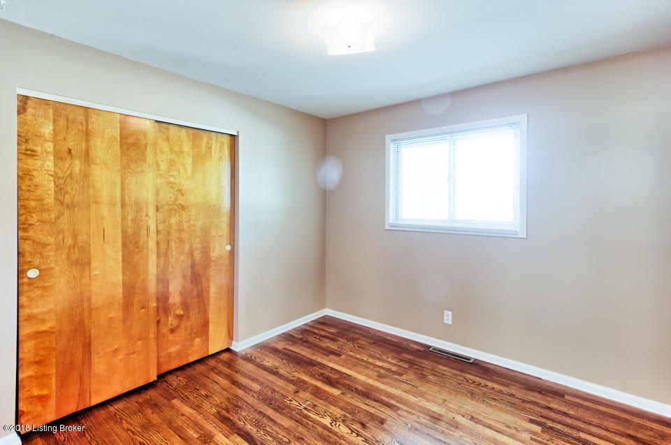 3021 Nepperhan Road Louisville, KY 40220 - Photo 10 of 15 3021 Nepperhan Rd-10