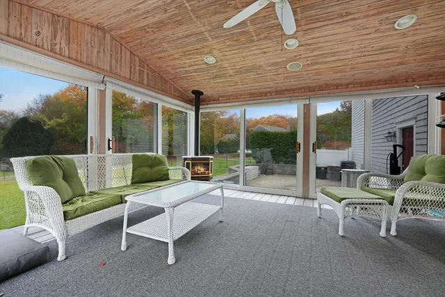 $849,999 | 6 Walters Way, Dartmouth, MA 02747