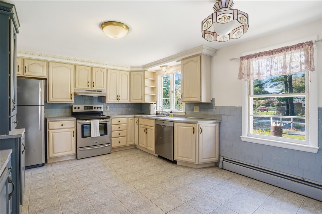 330 Harkney Hill Road Coventry, RI 02816 - Photo 24 of 43