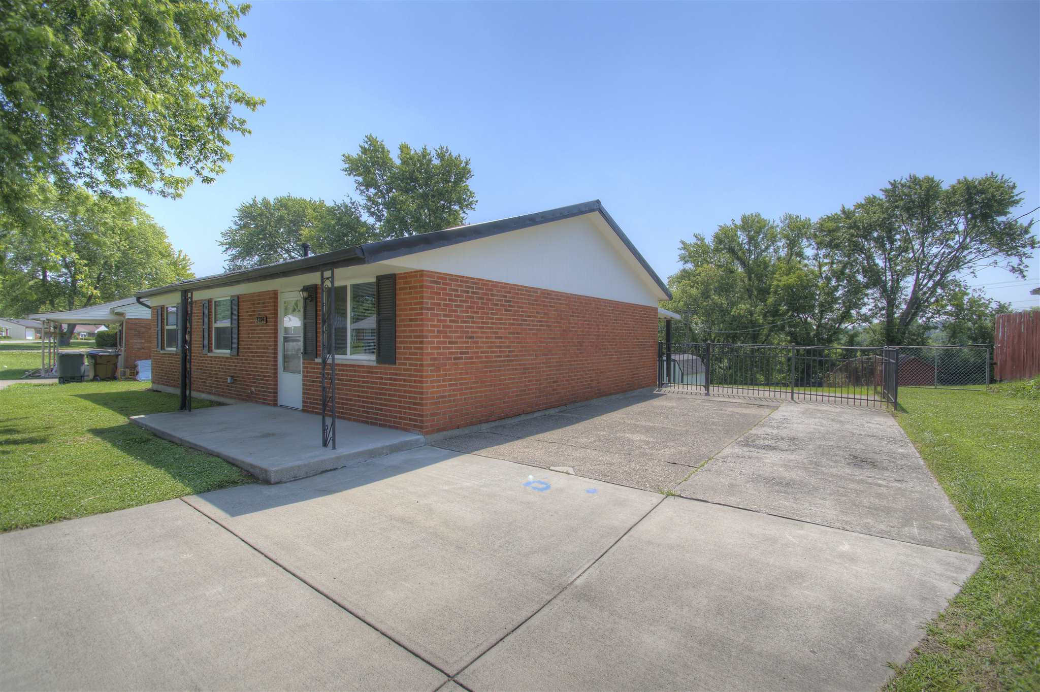3729 Autumn Road Erlanger, KY 41018 - Photo 3 of 20