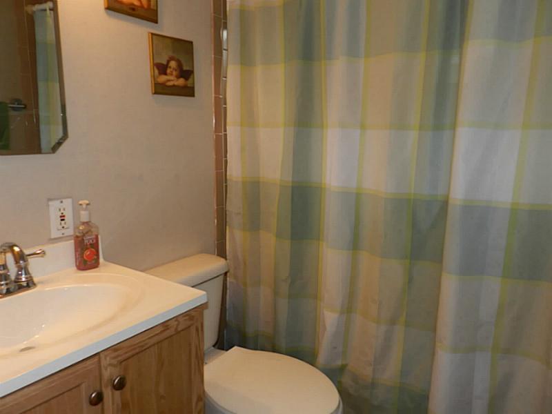 182 Castle Road Castle Shannon, PA 15234 - Photo 15 of 25 Full Bath. Updated 1st floor full bathroom.