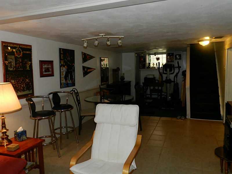 182 Castle Road Castle Shannon, PA 15234 - Photo 18 of 25 Basement/Game Room.