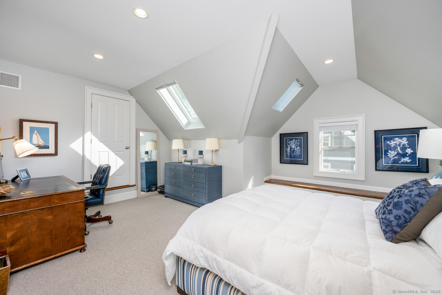 333 West Avenue, Unit 3 Darien, CT 06820 - Photo 28 of 38 a bedroom with a bed and furniture