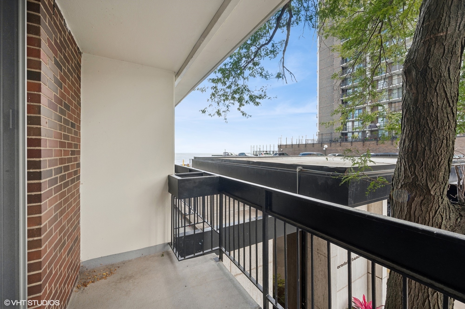 5901 North Sheridan Road, Unit 3E Chicago, IL 60660 - Photo 16 of 26 Gallery Image 16