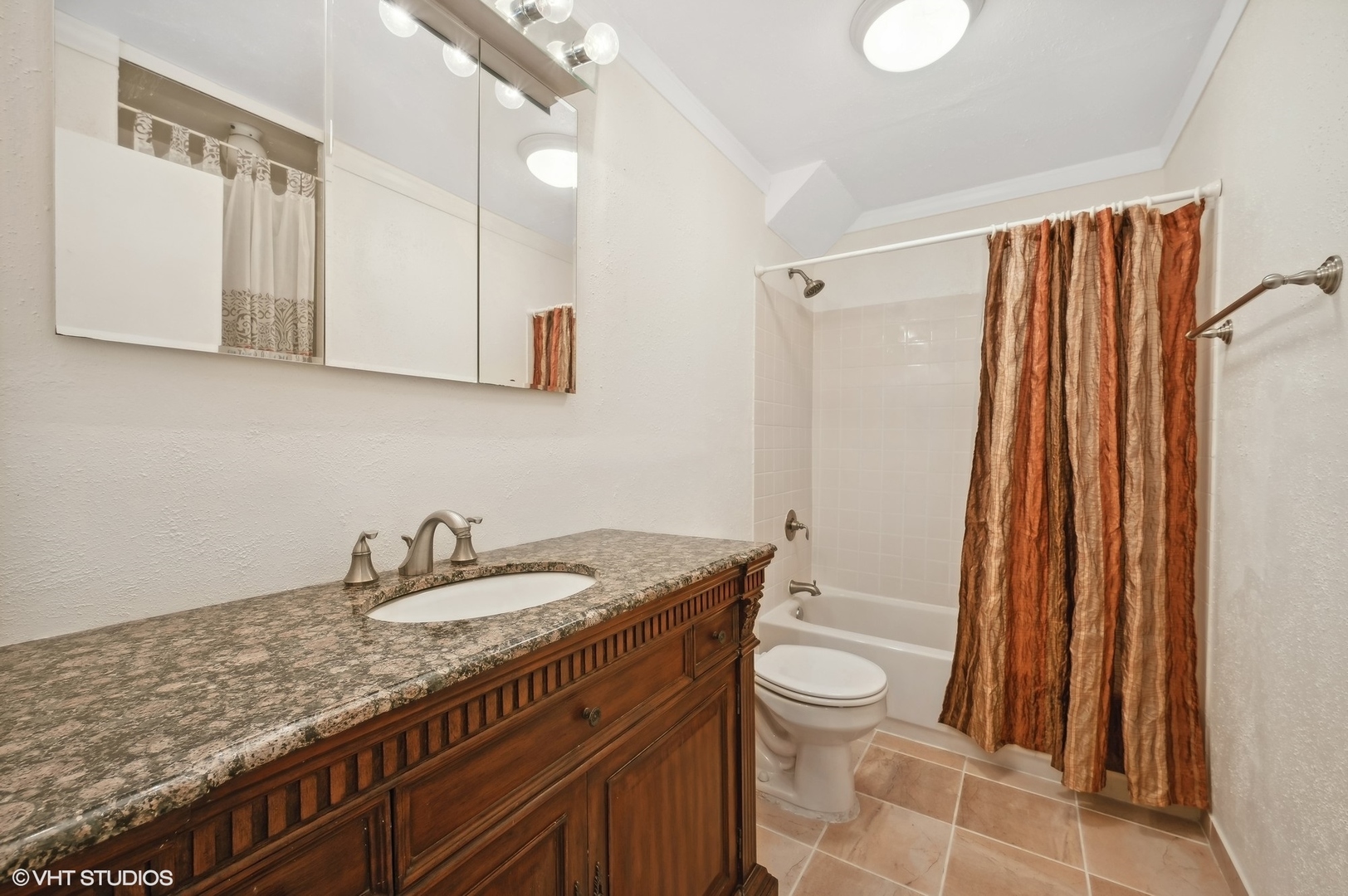 5901 North Sheridan Road, Unit 3E Chicago, IL 60660 - Photo 17 of 26 Gallery Image 17