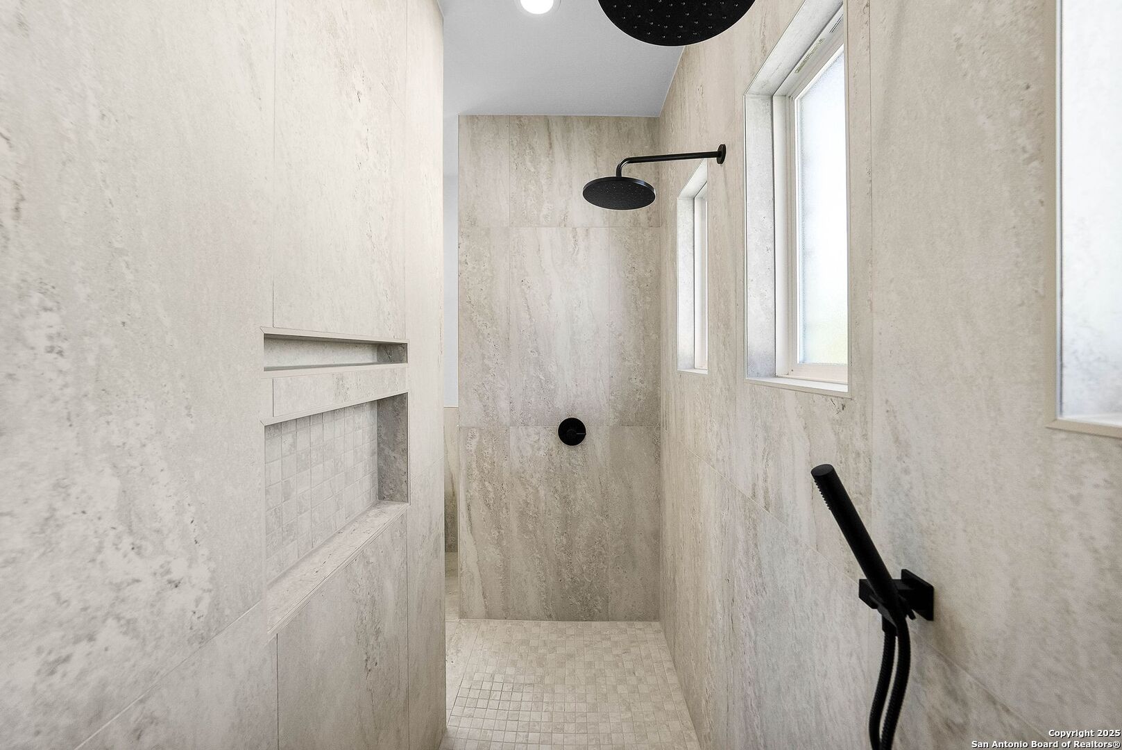 414 Rio Azul Drive Pipe Creek, TX 78063 - Photo 30 of 51 a bathroom with a shower