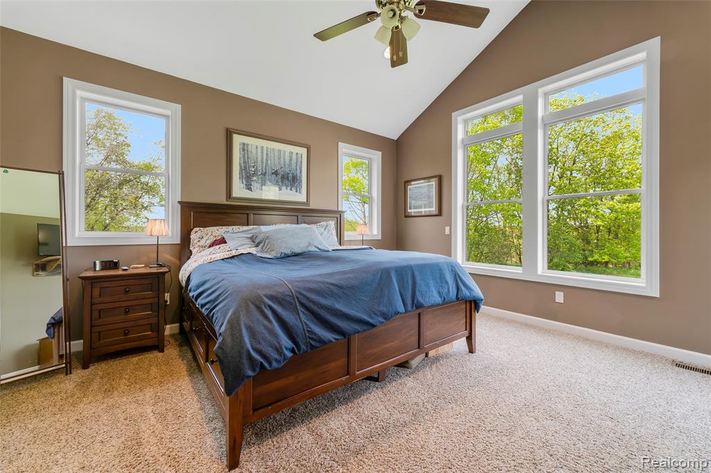 13085 Rohn Road Fenton, MI 48430 - Photo 17 of 52