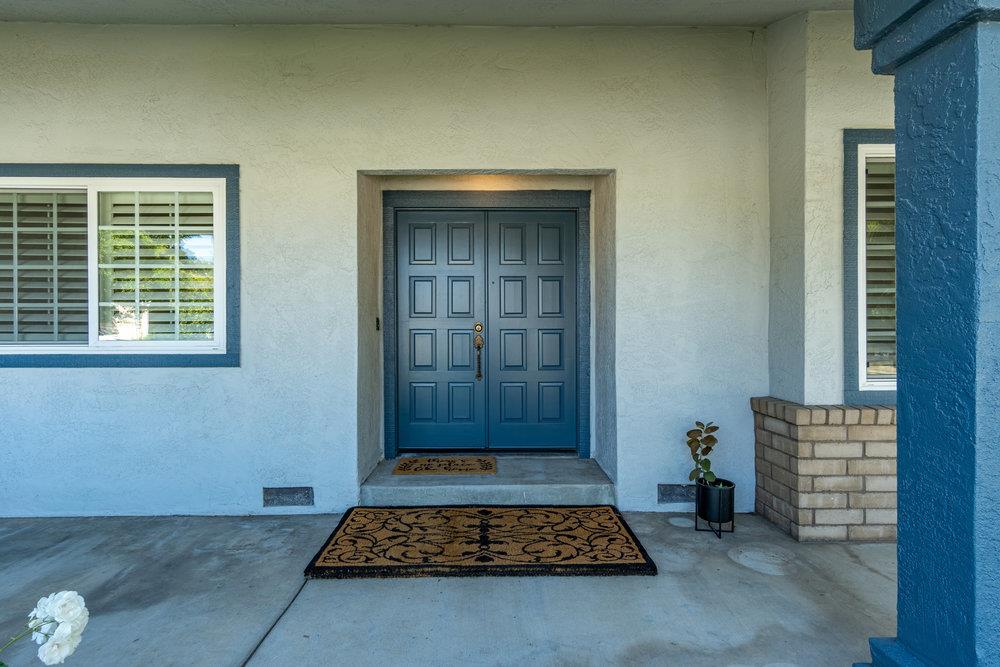8955 Ridgeway Drive Gilroy, CA 95020 - Photo 64 of 64 a room with a rug and a window