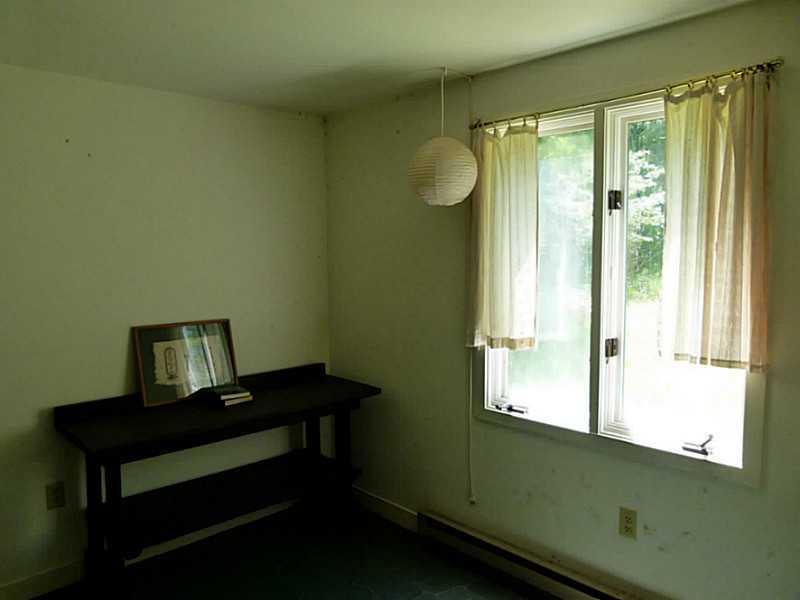90 Dutch Neck Road Waldoboro, ME 04572 - Photo 13 of 22 Bedroom.