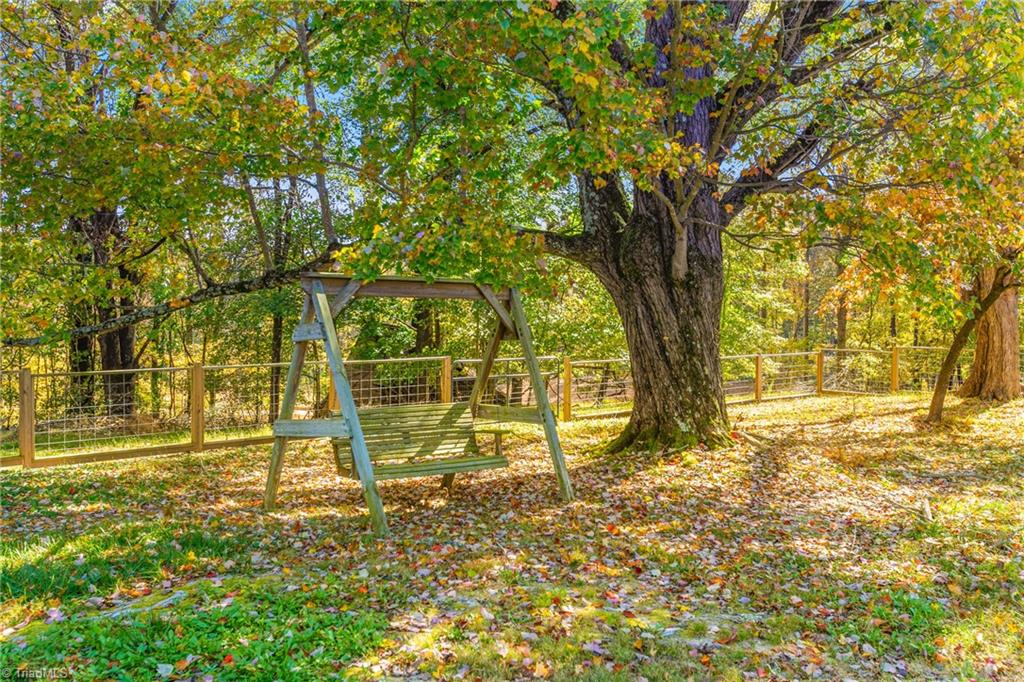 3618 Lewiston Road Greensboro, NC 27410 - Photo 2 of 33 Gallery Image 2