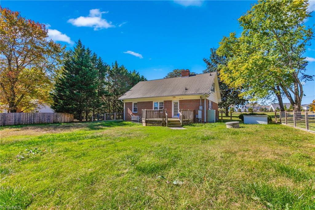 3618 Lewiston Road Greensboro, NC 27410 - Photo 3 of 33 Gallery Image 3