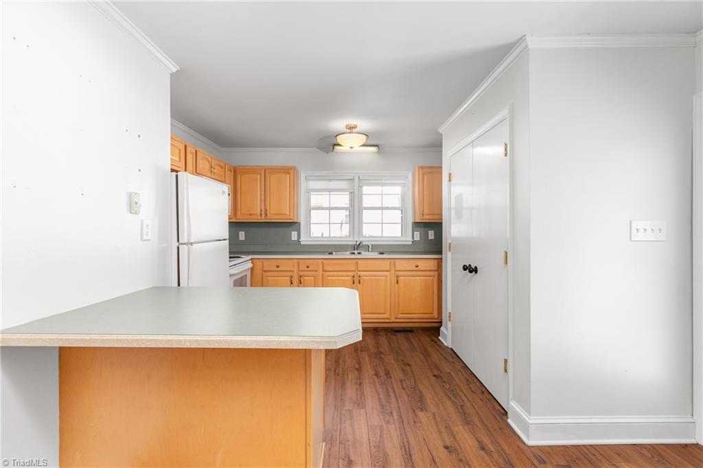 3618 Lewiston Road Greensboro, NC 27410 - Photo 9 of 33 Gallery Image 9