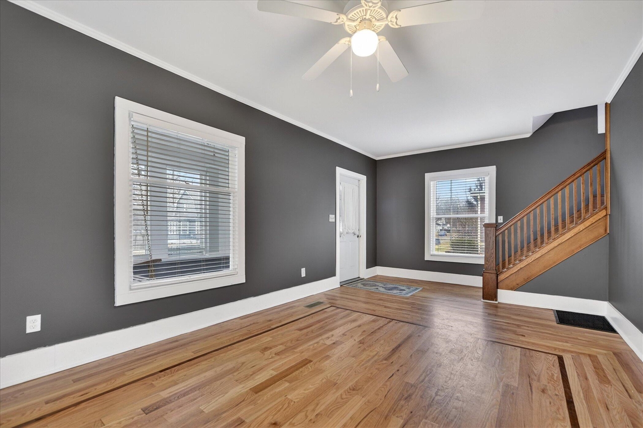 406 Garfield Street Jackson, MI 49203 - Photo 8 of 30