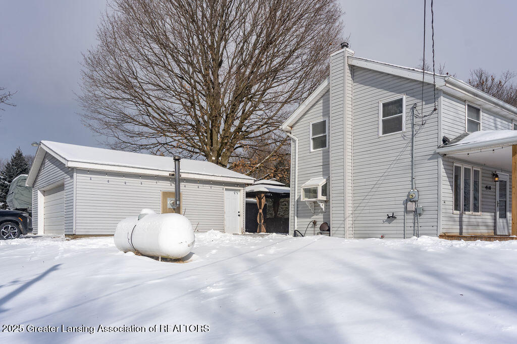 4510 Toles Road Mason, MI 48854 - Photo 4 of 25 _NZ75076-HDR