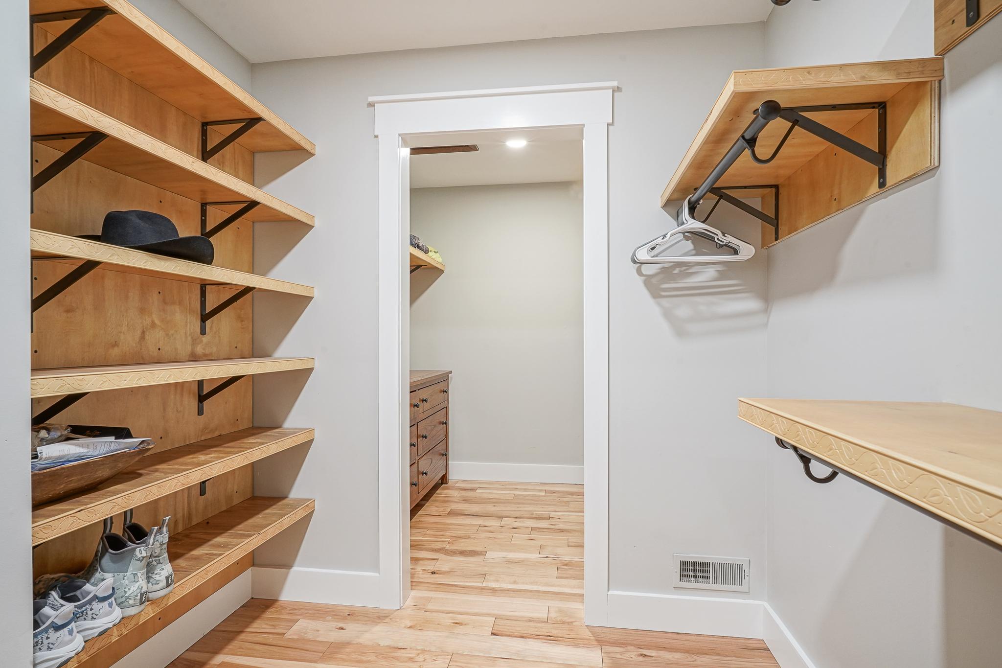 667 Buck Road Pittsgrove, NJ 08318 - Photo 30 of 45 walk-in closet