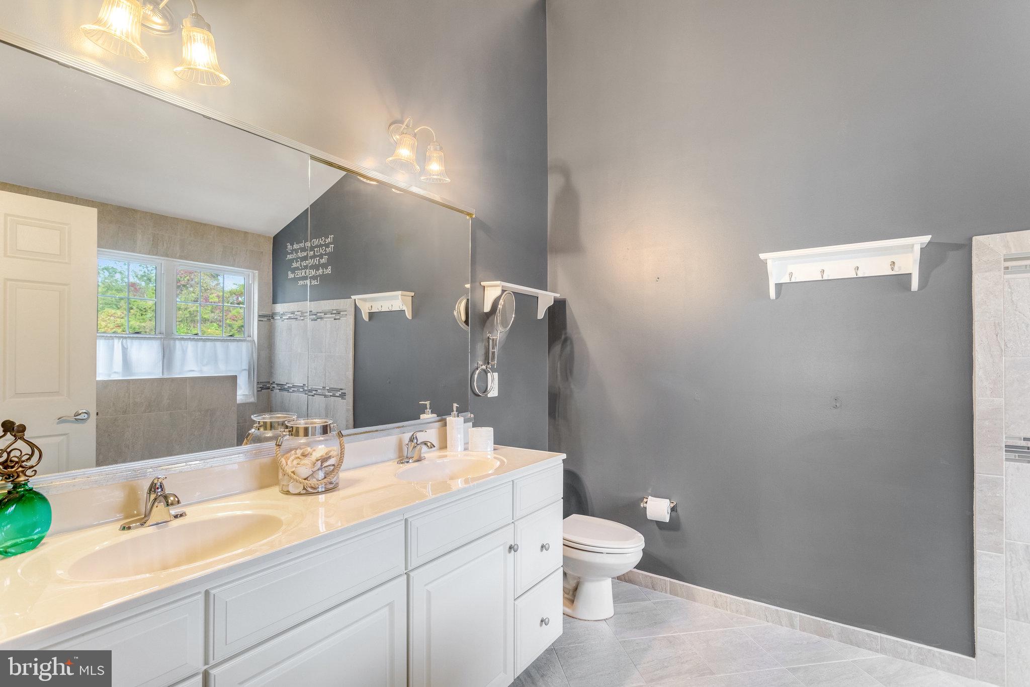 5608 Wheelwright Way Haymarket, VA 20169 - Photo 24 of 88 Primary Bath