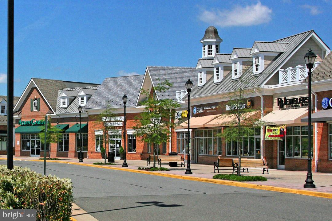 5608 Wheelwright Way Haymarket, VA 20169 - Photo 84 of 88 Overall photo of shopping