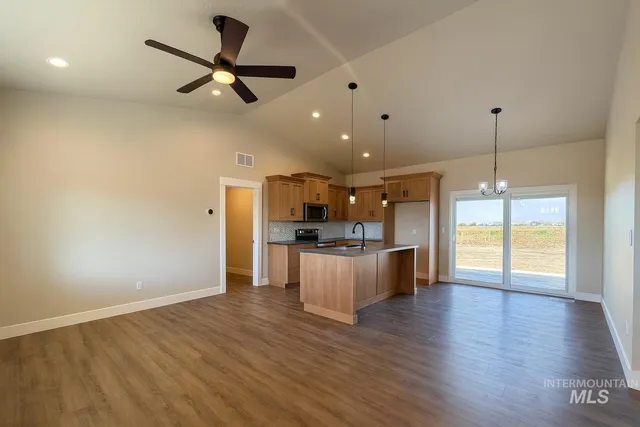 $479,990 | 2198 Highway 52, Payette, ID 83661