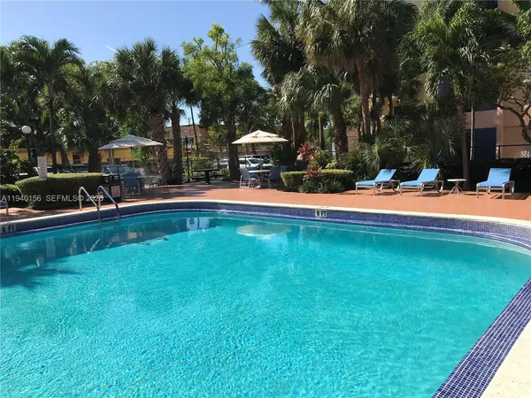 $1,775 | 4550 Northwest 9th Street, Unit 611E, Miami, FL 33126