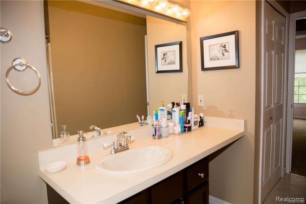 431 Rochdale Drive Rochester Hills, MI 48309 - Photo 16 of 28