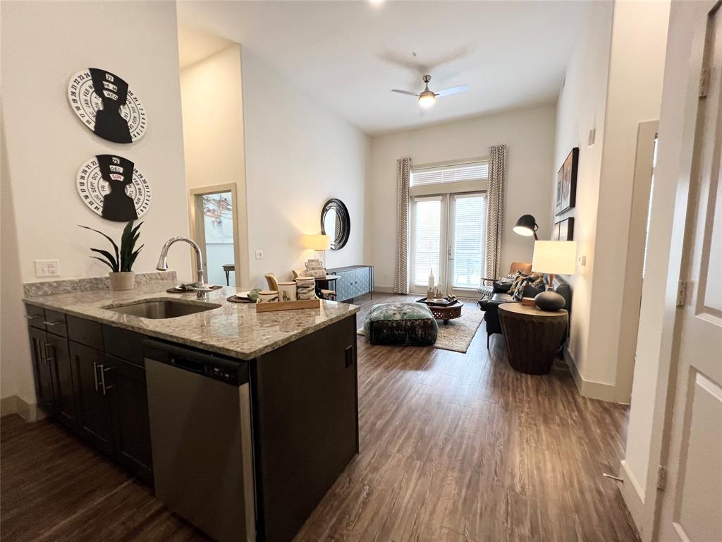 260 East Davis St Unit 2430  