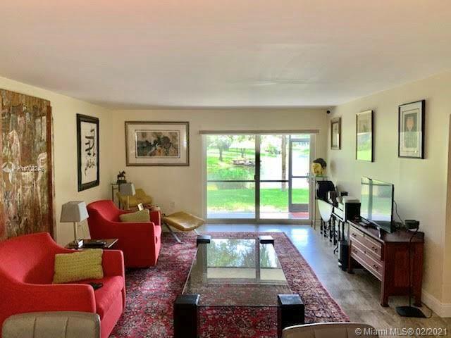 842 Southwest 9th St Circle, Unit 103 Boca Raton, FL 33486 - Photo 1 of 7