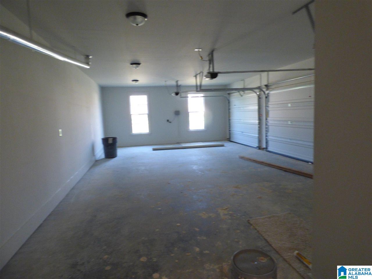 1052 Regency Way Birmingham, AL 35242 - Photo 7 of 34