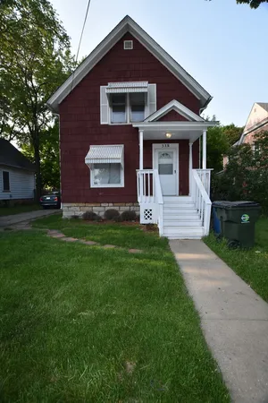 $1,300 | 338 Marion Avenue, Unit 2, Aurora, IL 60505