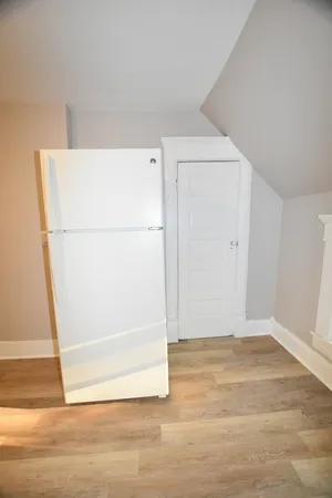 $1,300 | 338 Marion Avenue, Unit 2, Aurora, IL 60505