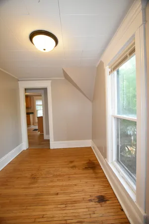 $1,300 | 338 Marion Avenue, Unit 2, Aurora, IL 60505