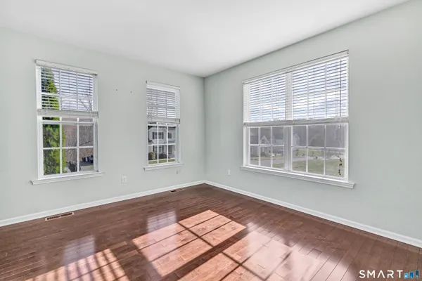 $649,000 | 9 Fox Run Lane, Seymour, CT 06483