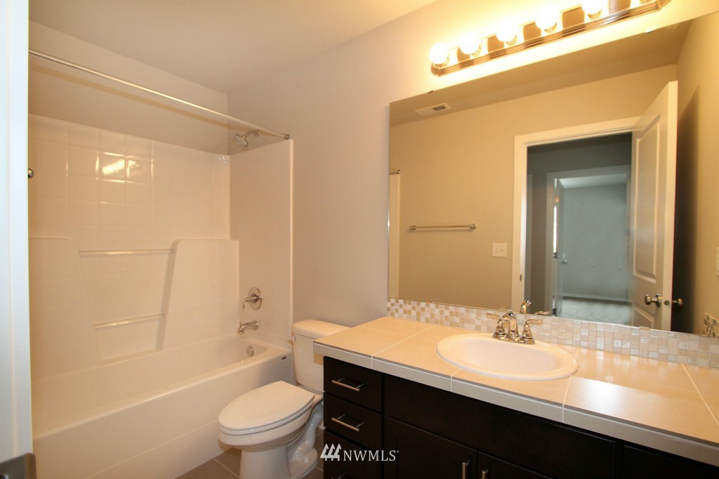 16315 5th Avenue Southeast Bothell, WA 98012 - Photo 13 of 14 Gallery Image 13