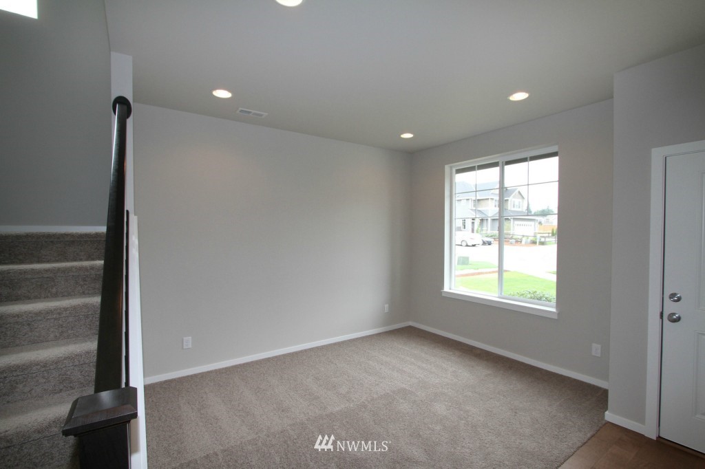 16315 5th Avenue Southeast Bothell, WA 98012 - Photo 7 of 14 Gallery Image 7