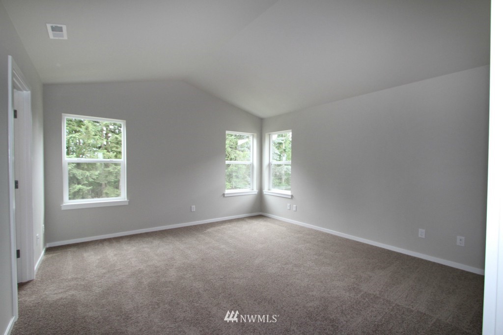 16315 5th Avenue Southeast Bothell, WA 98012 - Photo 10 of 14 Gallery Image 10