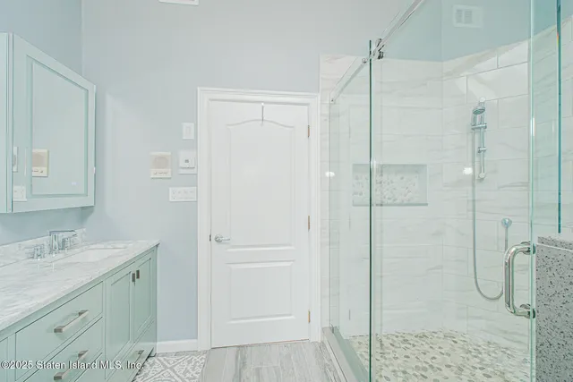 a view of a dining room and livingroom view