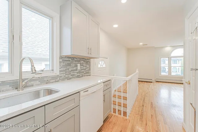 $2,050,000 | 72 Giegerich Avenue | Tottenville