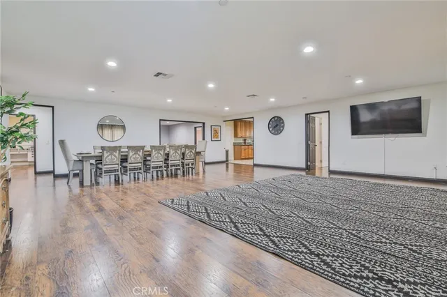 $849,999 | 1019 West Arbutus Street, Compton, CA 90220