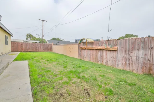 $849,999 | 1019 West Arbutus Street, Compton, CA 90220