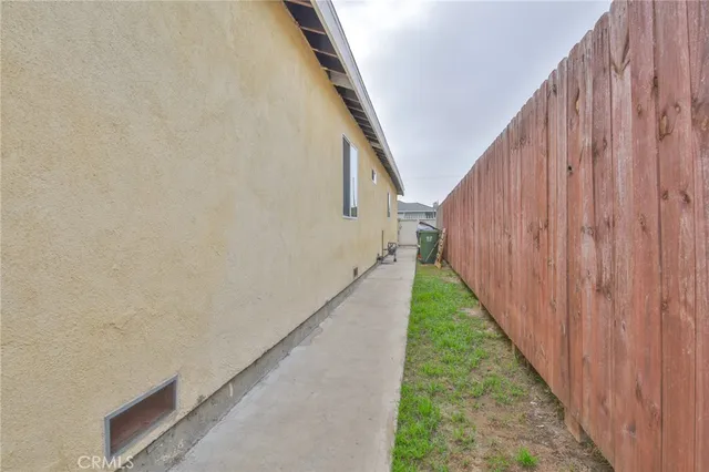 $849,999 | 1019 West Arbutus Street, Compton, CA 90220