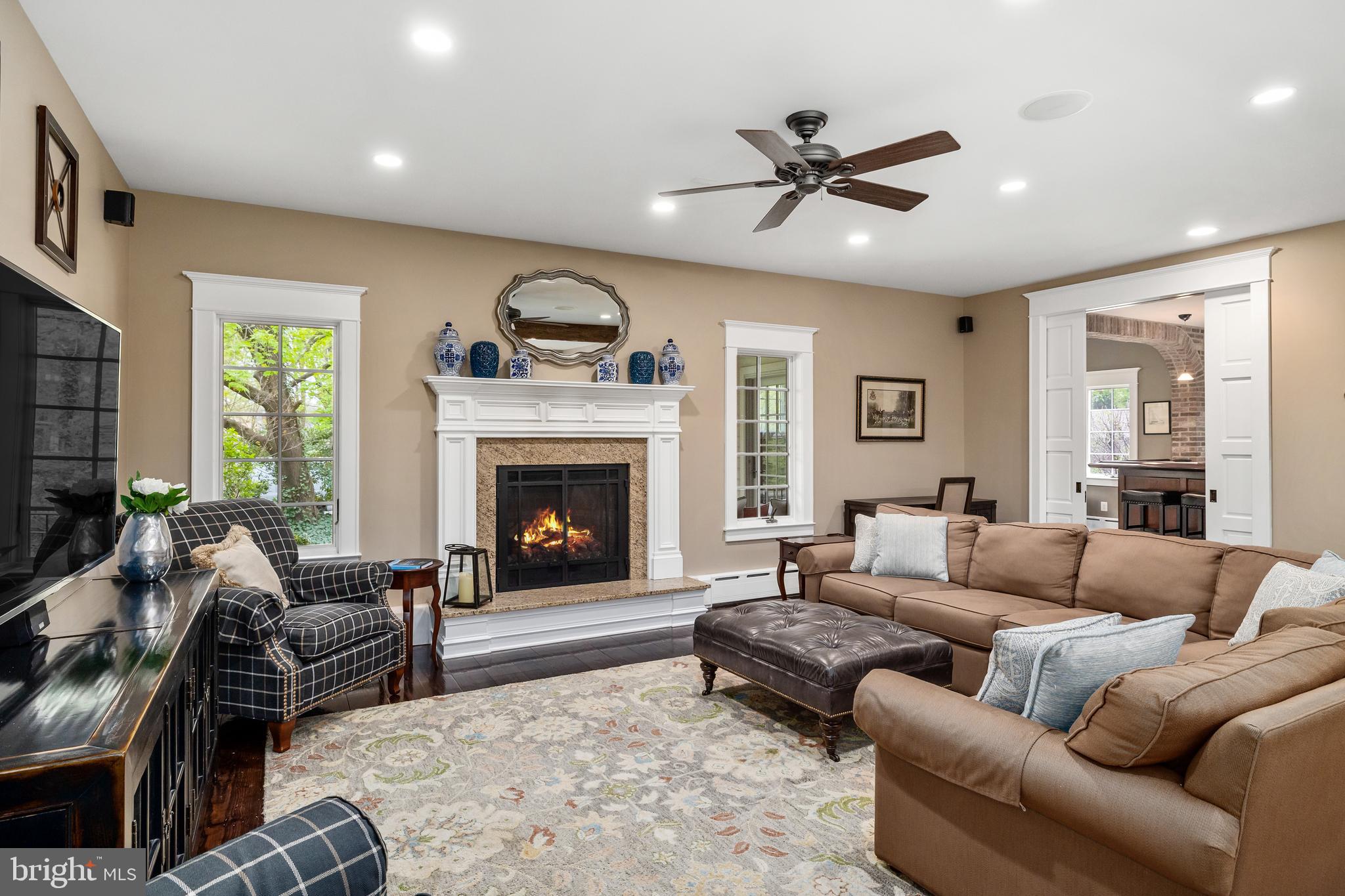 203 Thomas Avenue Riverton, NJ 08077 - Photo 13 of 55