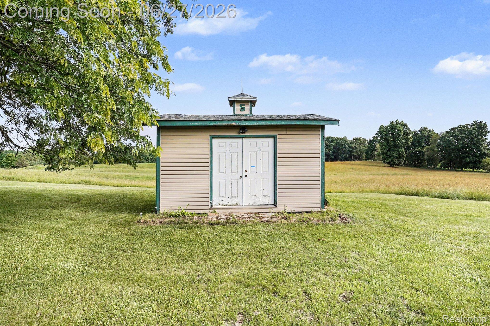 8751 Bath Road Byron, MI 48418 - Photo 25 of 41