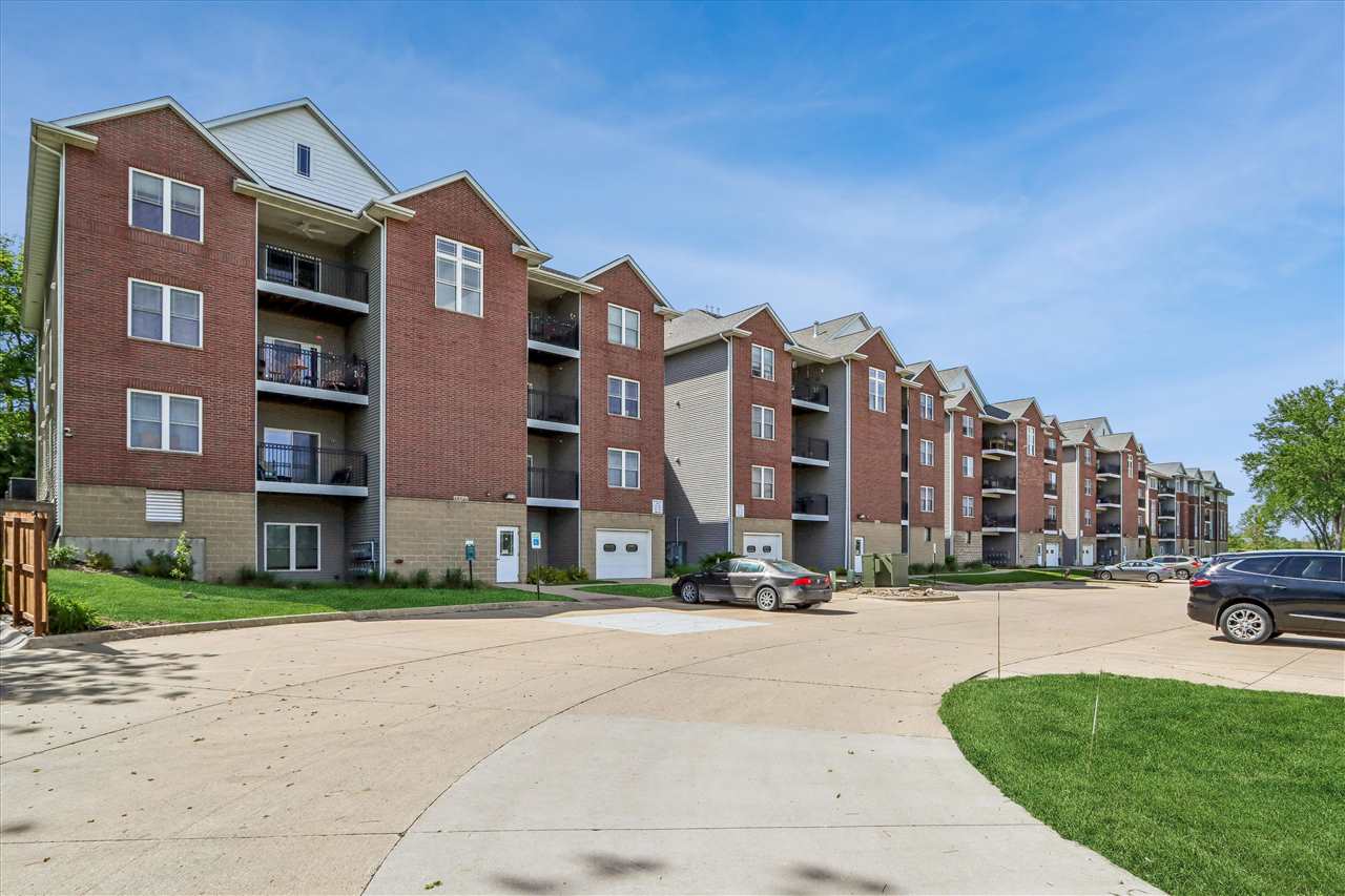 1092 Walnut Avenue, Unit 204 Riverside, IA 52327 - Photo 25 of 27 Gallery Image 25