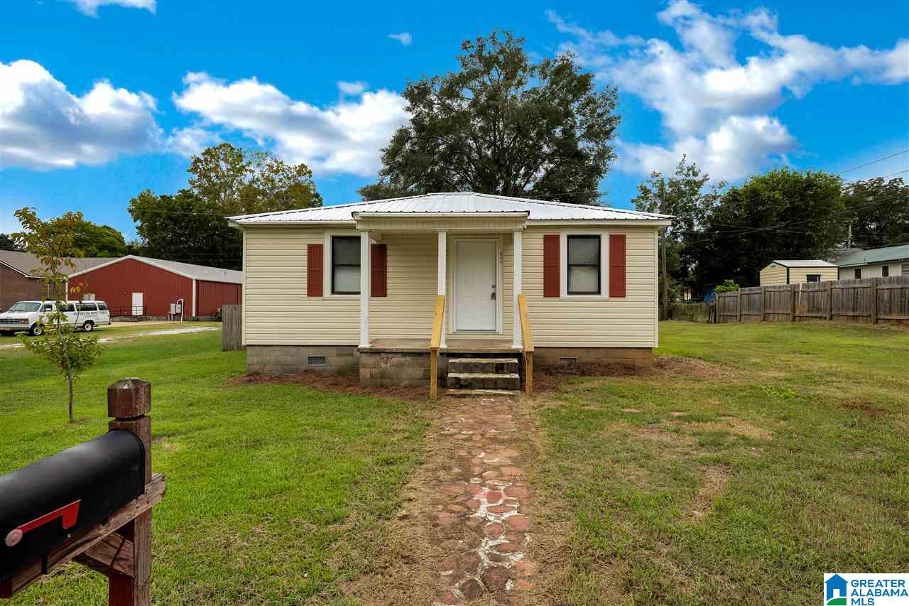 809 West 5th Place Sylacauga, AL 35150 - Photo 1 of 10