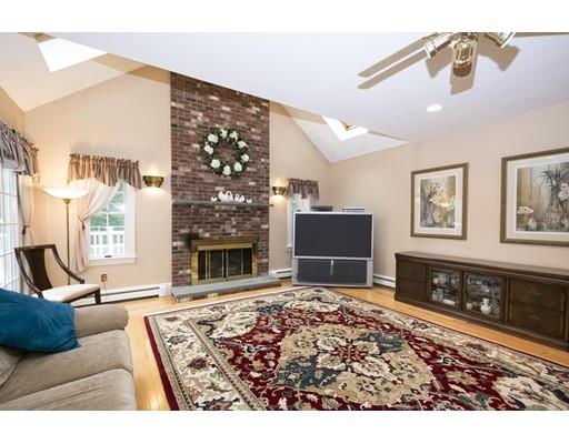 22 Spring Street Pembroke, MA 02359 - Photo 9 of 24 Gallery Image 9