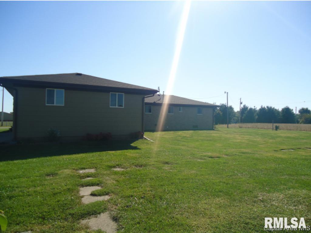 12667 Manning Road Glenarm, IL 62536 - Photo 18 of 19