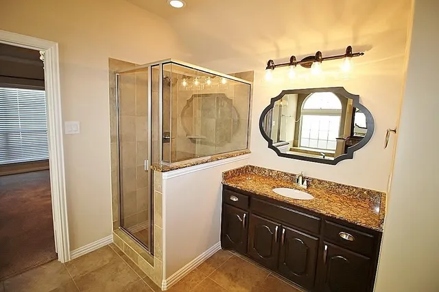 $3,295 | 110 White Oak Lane, Red Oak, TX 75154