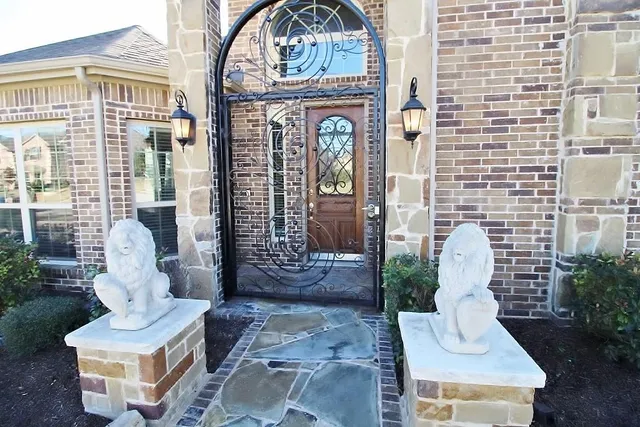 $3,295 | 110 White Oak Lane, Red Oak, TX 75154